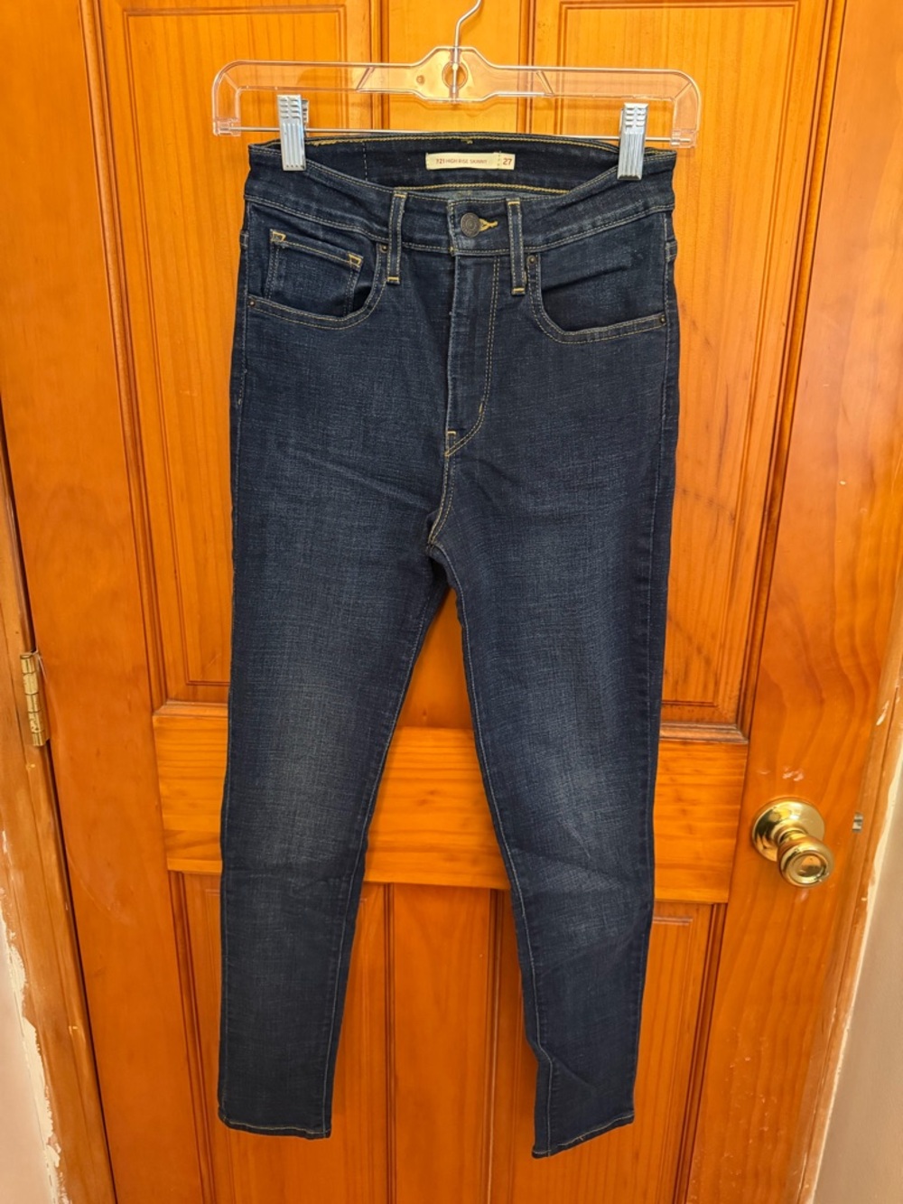 Levi’s women’s high rise skinny jeans, size 27x28”